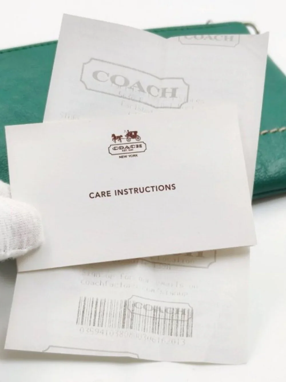 NWT Coach Green Leather Wristlet Zip Pouch Wallet Clutch